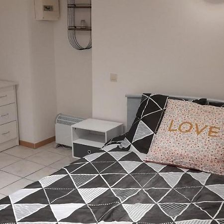 Tres Belle Appartement F1 Bis Perpignan Eksteriør billede